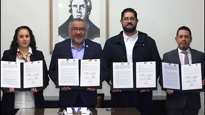 Firma de convenio entre la Universidad Autónoma de Chiapas y el Instituto de Elecciones y Participación Ciudadana