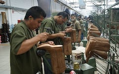 Opera industria nacional del calzado a la mitad de su capacidad instalada…