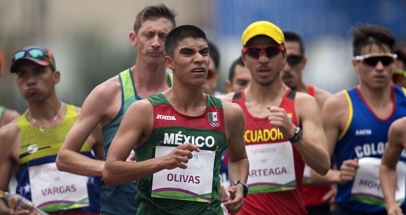 El mexicano Alegría Oliveras en la prueba de 20 km marcha en los Juegos Panamericanos de Lima 2019.