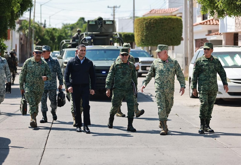 Visita de supervisión del General Secretario de la Defensa Nacional a las instalaciones de la 17/a. Zona Militar en Querétaro