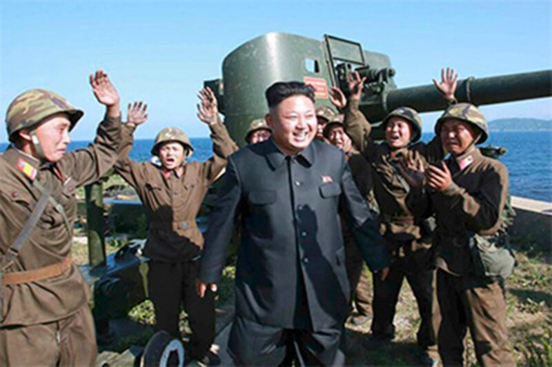 Kim Jong-un observa el lanzamiento de un misil