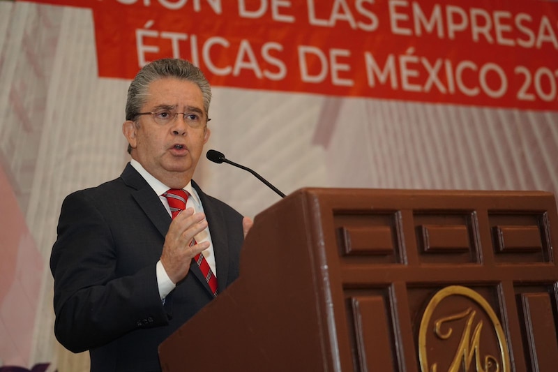 El presidente de la Confederación de Cámaras Industriales de México (Concamin), Francisco Cervantes Díaz, durante un discurso en la clausura de la Reunión Anual de Industriales 2023.