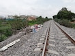 Trenes y miedo: la vida junto a las vías en Jardines de Morelos