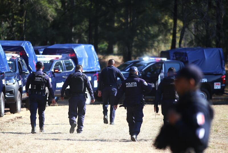 Entrega de Patrullas y Moto patrullas La entrega de 43 patrullas tipo pick up y 21 moto patrullas que se integraran a labores de seguridad publica de los 36 municipios.