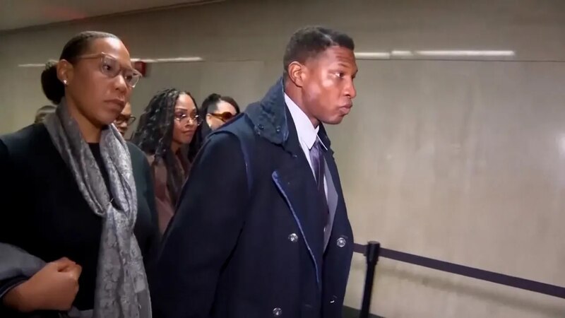 El actor Jussie Smollett se declara inocente de los cargos de agresión y fraude