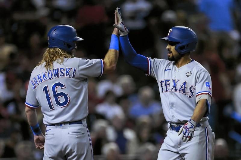 Rangers ganan el juego