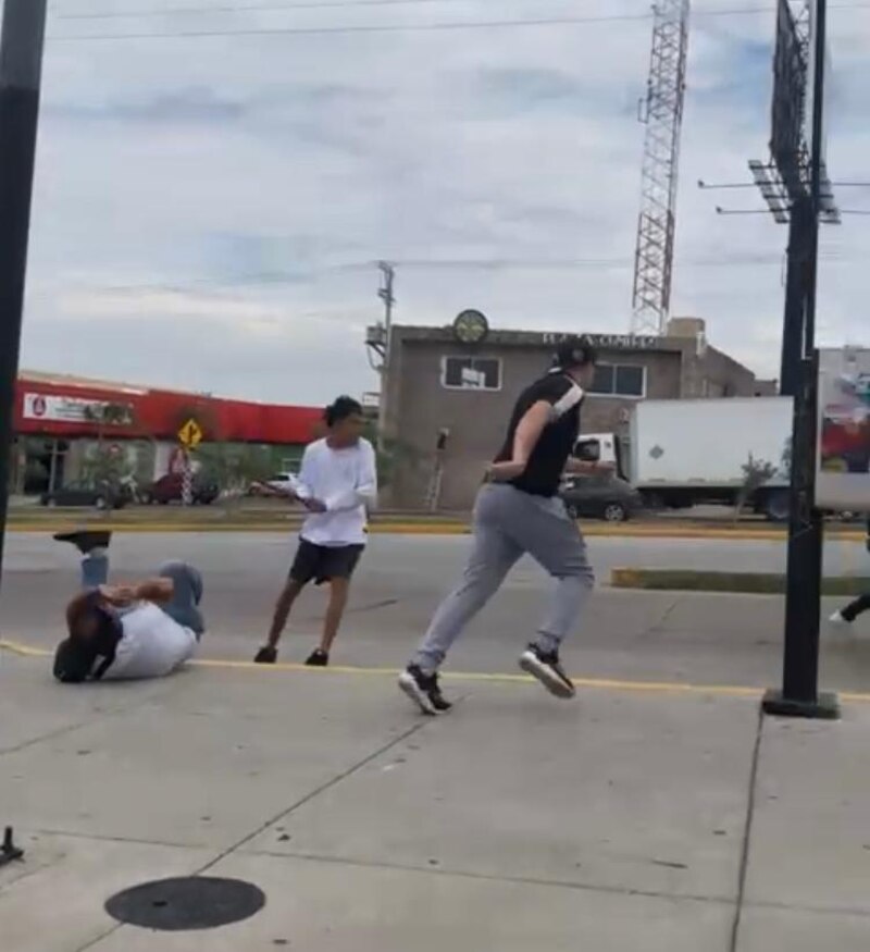 Pelea callejera en México