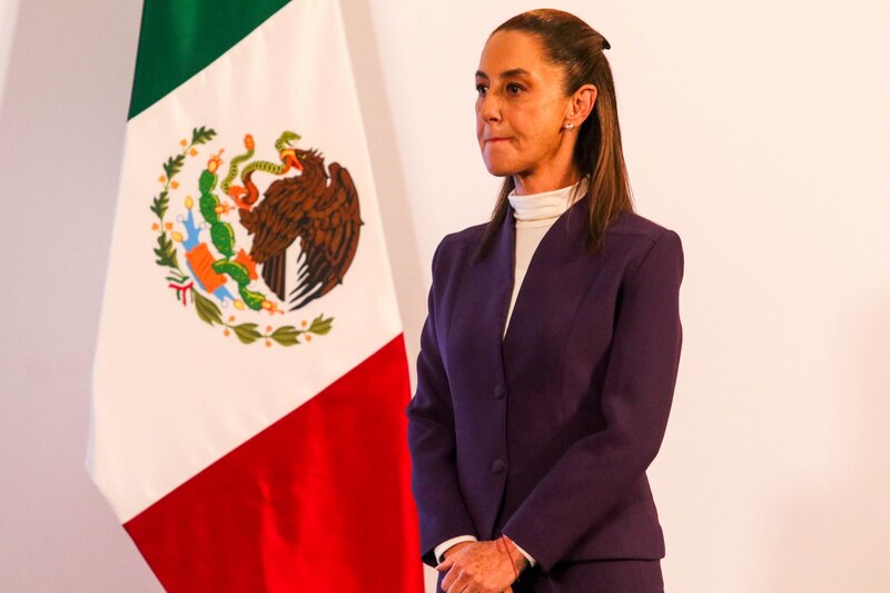 La Presidenta Claudia Sheinbaum Pardo, en la conferencia de prensa mañanera del pueblo, en el salón Tesorería del Palacio Nacional.