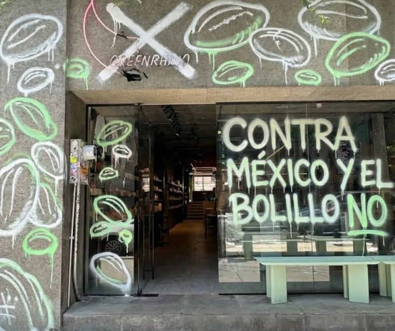 Vandalismo con IA | La imagen fue realizada con Inteligencia Artificial para mostrar molestia en contra de Richard Hart.