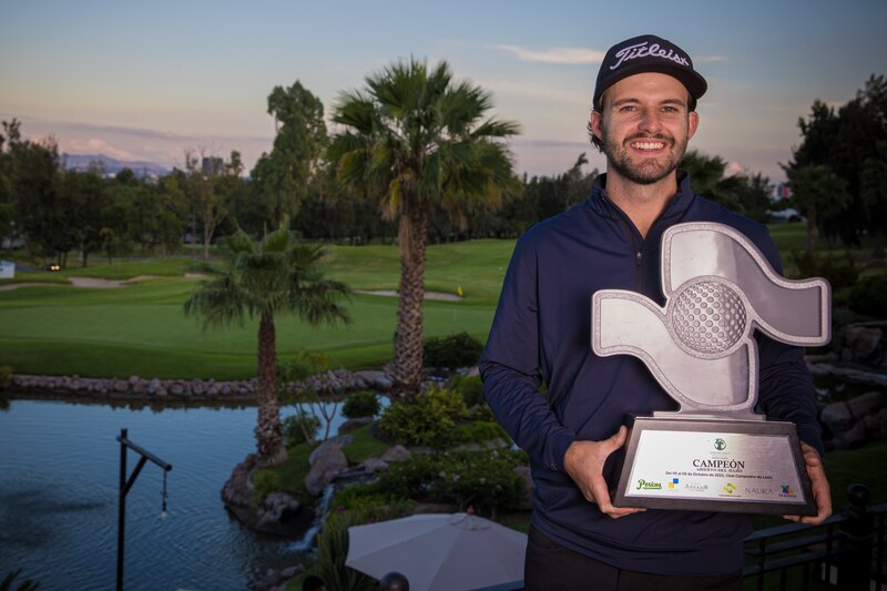 El golfista estadounidense, Davis Riley, se corona campeón del Abierto del Bajío 2022