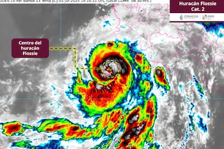 Flossie se intensifica a huracán categoría 2; prevén lluvias torrenciales en el Pacífico