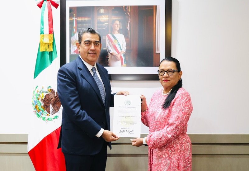 La titular de Gobernación, Rosa Icela Rodríguez, dio posesión de su cargo a Sergio Salomón Céspedes Peregrina como nuevo titular del Instituto Nacional de Migración (INM)
