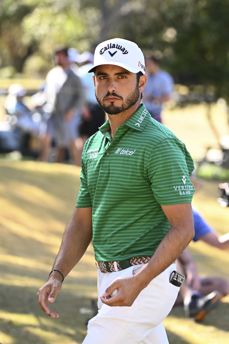 El golfista mexicano Abraham Ancer durante un torneo