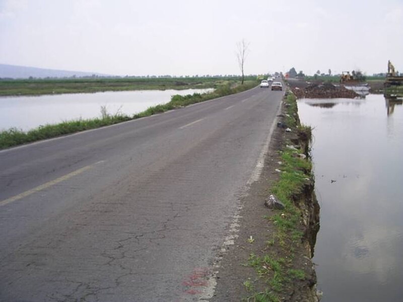 Carretera inundada