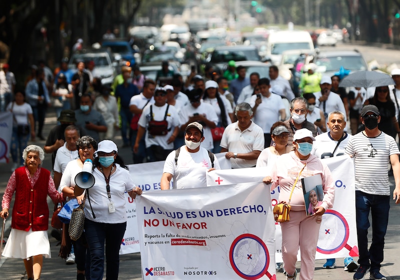 Marcha por el derecho a la salud en México