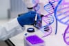 Diagnóstico molecular analizar alteraciones en el ADN y ARN de tumores a partir de una sola muestra 