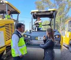 Sheinbaum destaca adquisición de 30 trenes de repavimentación en 2025