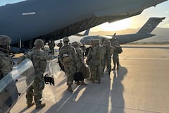 Trump militariza Chicago con 200 soldados de Texas acusados de abusos a migrantes en la frontera 