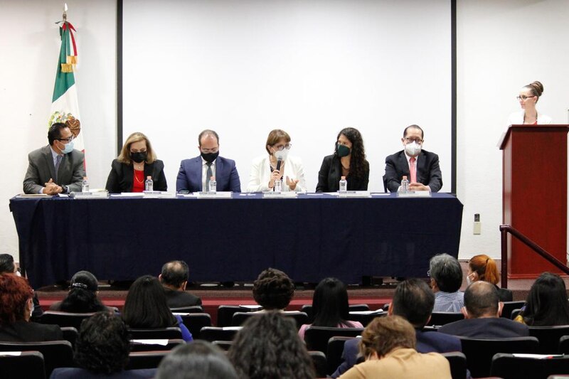 Conferencia sobre la importancia de la educación en México