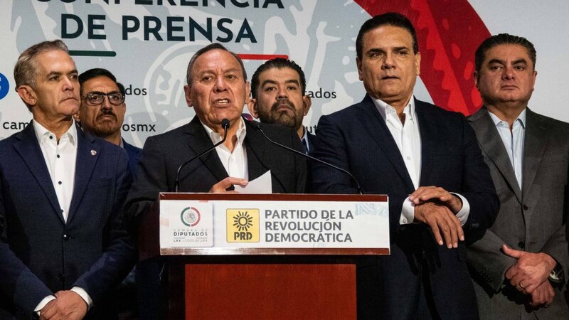 - Conferencia de prensa del Partido de la Revolución Democrática (PRD)