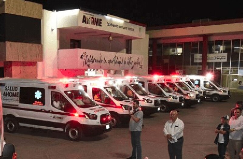 Entrega de nuevas ambulancias al sector salud de Ahome