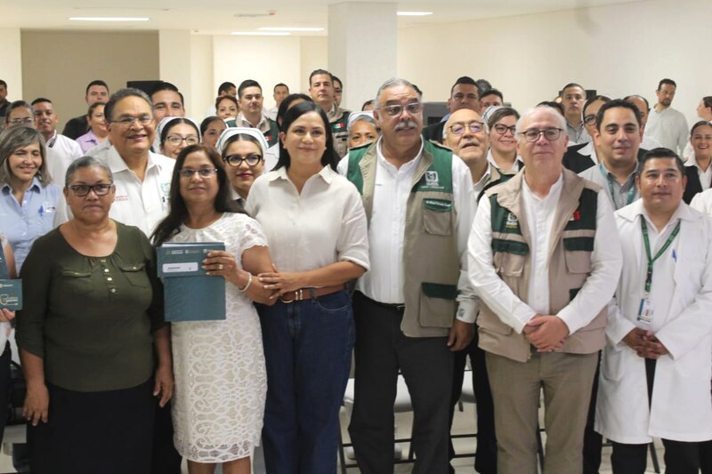 Entrega de reconocimientos al personal de salud del Hospital General de Reynosa