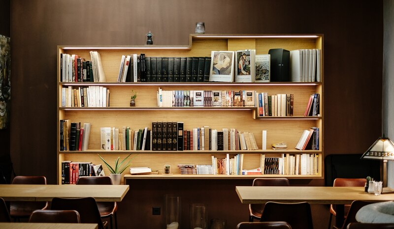 Una biblioteca bien organizada