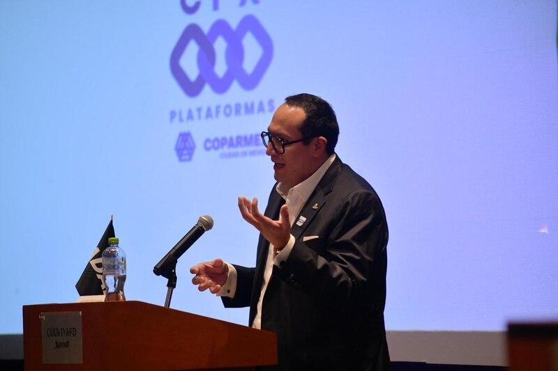 El presidente de Coparmex habla en un foro empresarial