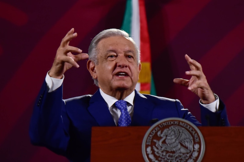 El presidente Andrés Manuel López Obrador da un discurso.