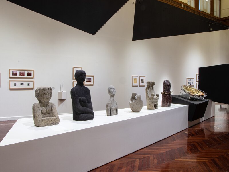 Exposición de esculturas en el Museo Nacional de Bellas Artes