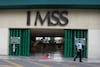 IMSS rompe récord de empleo: Alcanza su cifra más alta de trabajadores registrados 