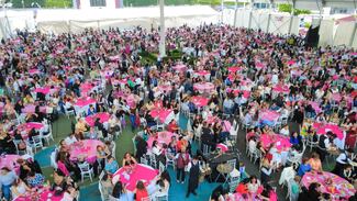 Celebra Evelyn Parra a madres trabajadoras de Venustiano Carranza 