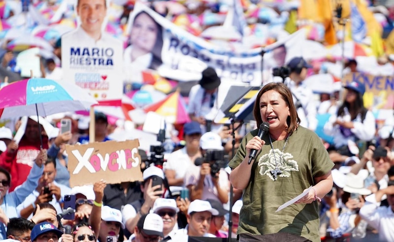 Clausura de campaña de Mario Híjar en Metepec