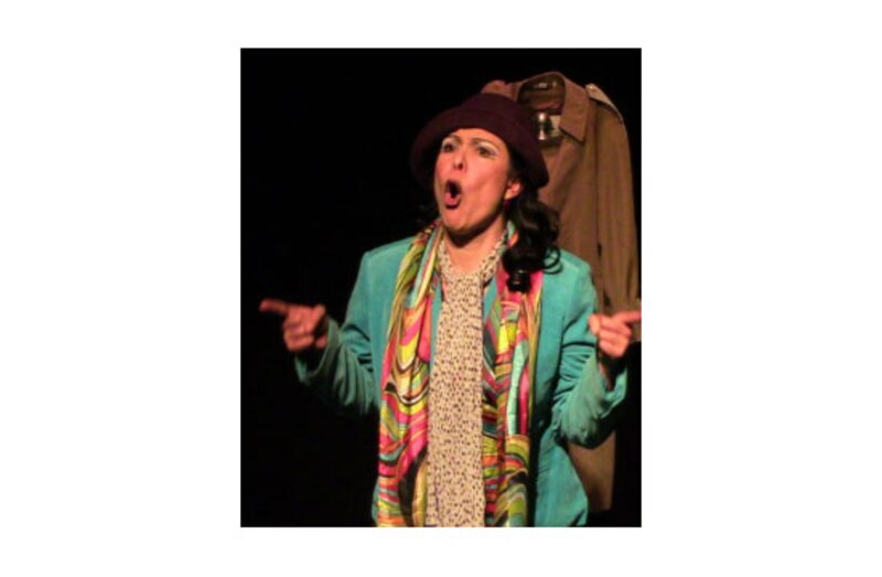 Actriz cómica en escena