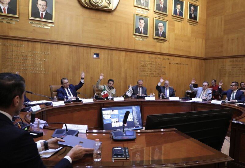 Posible título: Reunión de trabajo del Consejo Técnico del IMSS