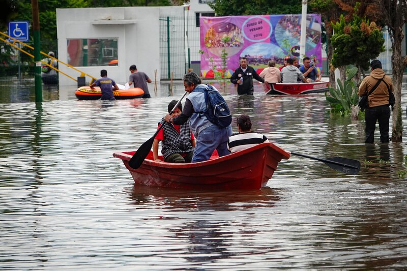 Inundaciones en México dejan a miles de personas sin hogar