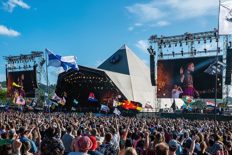 Multitudes en un festival de música