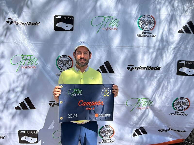 Golfista profesional mexicano gana torneo