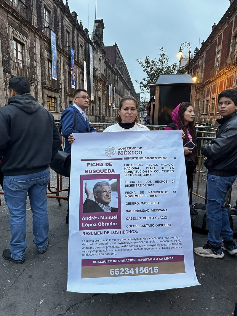 Title: AMLO, el presidente desaparecido
