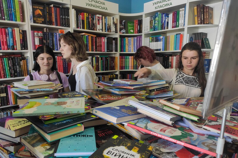 Librería con una gran variedad de libros