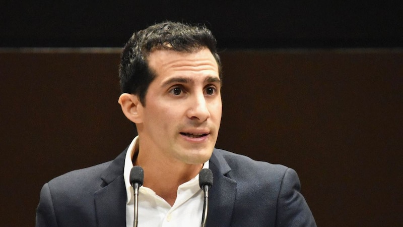 El diputado Gabriel Boric durante una sesión en el Congreso Nacional de Chile.