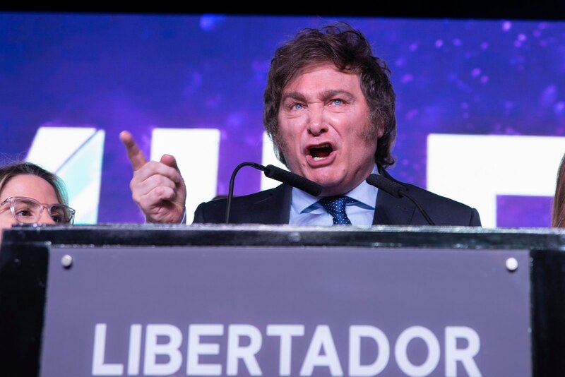 Javier Milei, el candidato presidencial argentino que promete "romper el sistema"