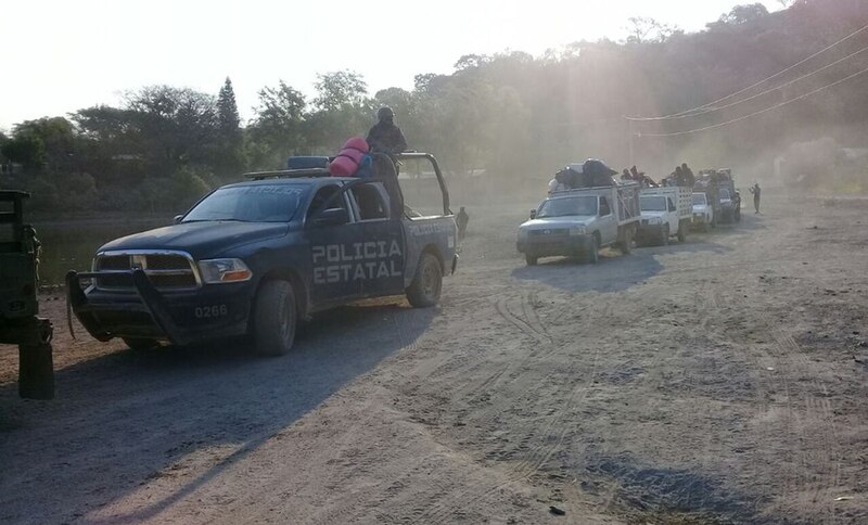 Caravana de migrantes centroamericanos avanza hacia la frontera con México