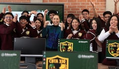 Sheinbaum inaugura bachillerato en Texcoco; anuncia meta de 400 mil lugares durante su sexenio