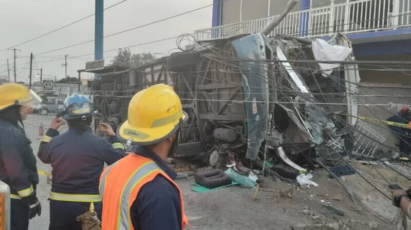 Accidente de autobús deja varios heridos en la Ciudad de México