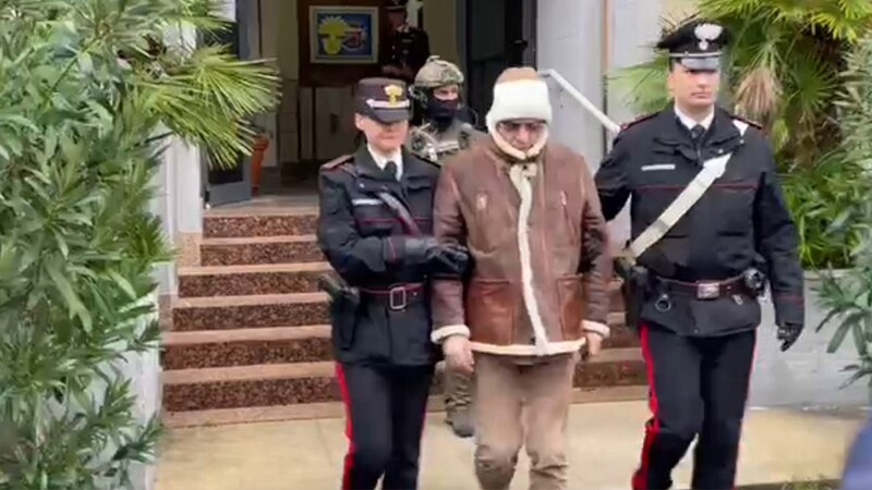 Detienen a un hombre por asesinar a su mujer en Italia