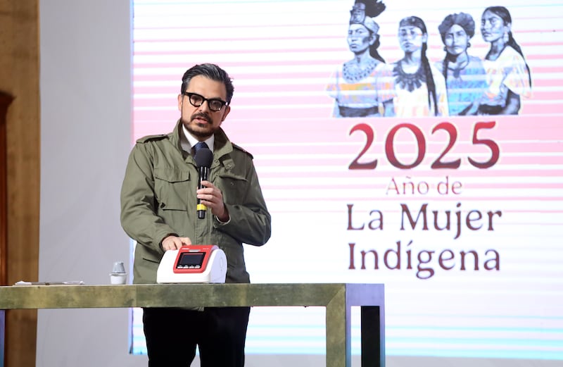 El director general del IMSS, Zoé Robledo, señaló que el instituto cuenta con equipos de última generación que permitan hacer detecciones tempranas de enfermedades como diabetes o hipertensión y hacer las intervenciones enfocadas a evitar la progresión de estos padecimientos