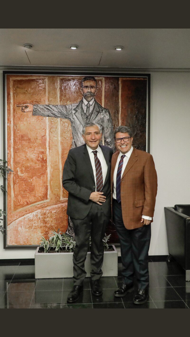 El presidente ecuatoriano, Guillermo Lasso, se reúne con el líder de la oposición, Leonidas Iza