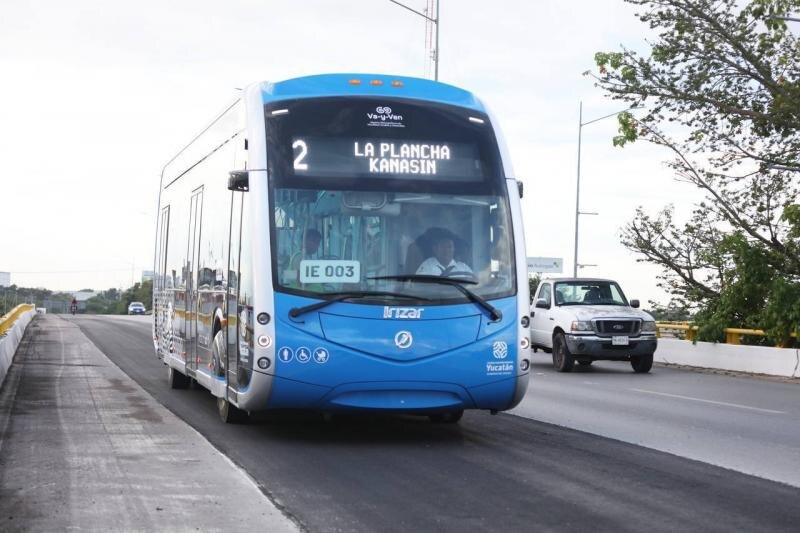 Nuevo autobús de la ruta 2 de Mérida, Yucatán.