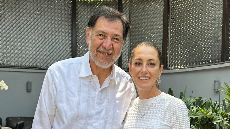 AMLO y su esposa Beatriz Gutiérrez Müller